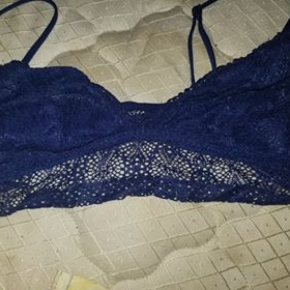 NWOT,Navy Blue, Victoria Secret Bralette